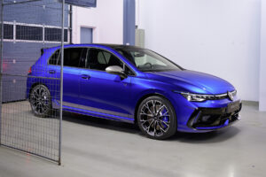 2024-Volkswagen-Golf-R-front.jpg