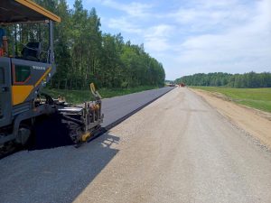 278474-kitas-kelio-moletai-utena-rekonstrukcijos-etapas-pradedamas-kloti-naujas-asfaltas.jpg