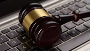 3480912-0-16137700-1722646398-gavelkeyboard.jpg