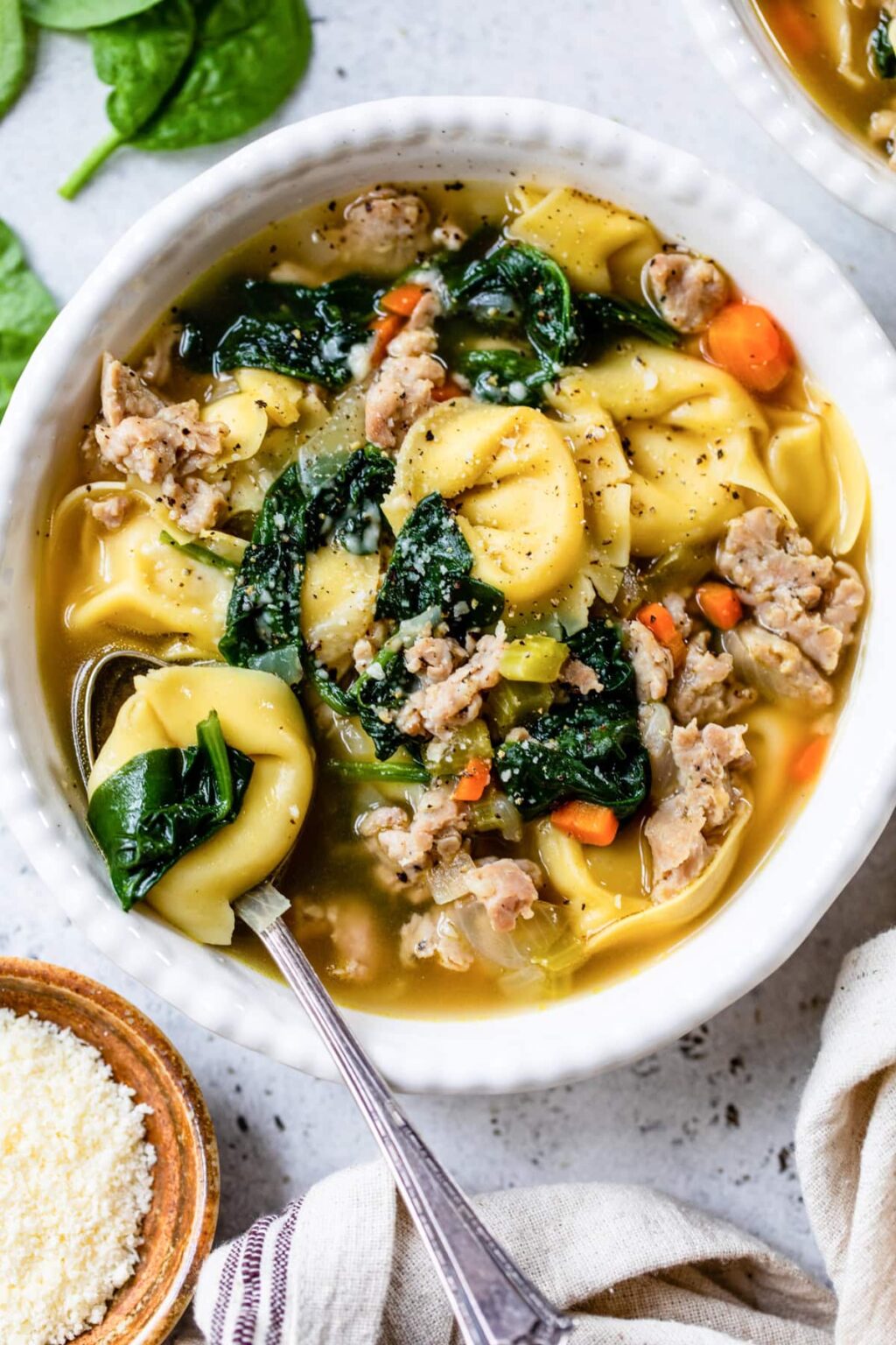 Dešros tortellini sriuba - Skinnytaste