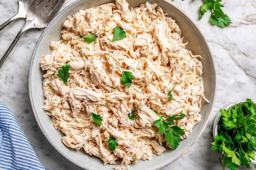 Lėtoje viryklėje susmulkinta vištiena | Skinnytaste