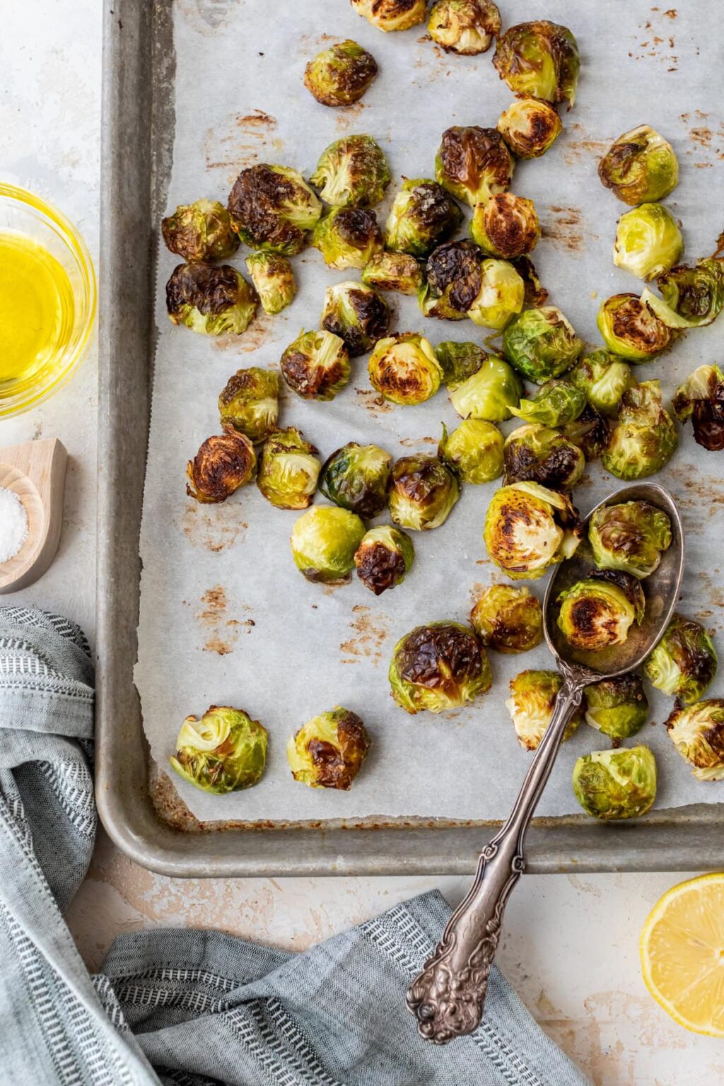 Skrudinti Briuselio kopūstai - Skinnytaste