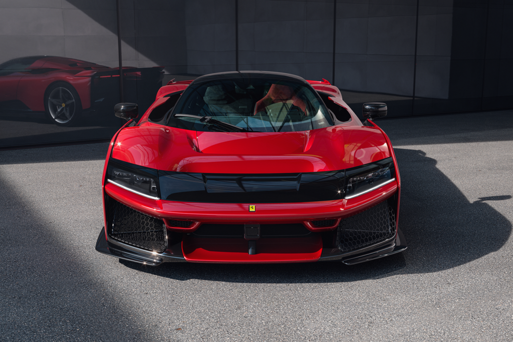 V6 hibridinis Ferrari F80 debiutuoja | Automobilių ekspertas