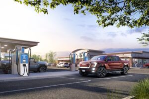„ChargePoint“ ir „GM“, kad išplėstų itin greitą elektromobilių įkrovimo tinklą