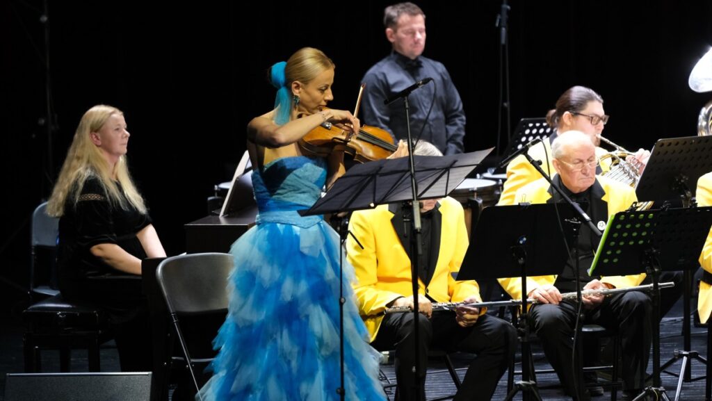 „Kalėdų varpai“ dovanos klausytojams muzikos garsais pripildytą šventinę popietę