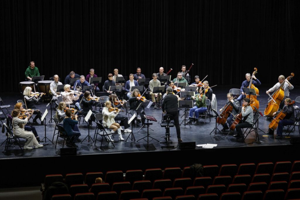 Šiaulių miesto simfoninis orkestras CAMERATA SOLARIS: pirmoji repeticija