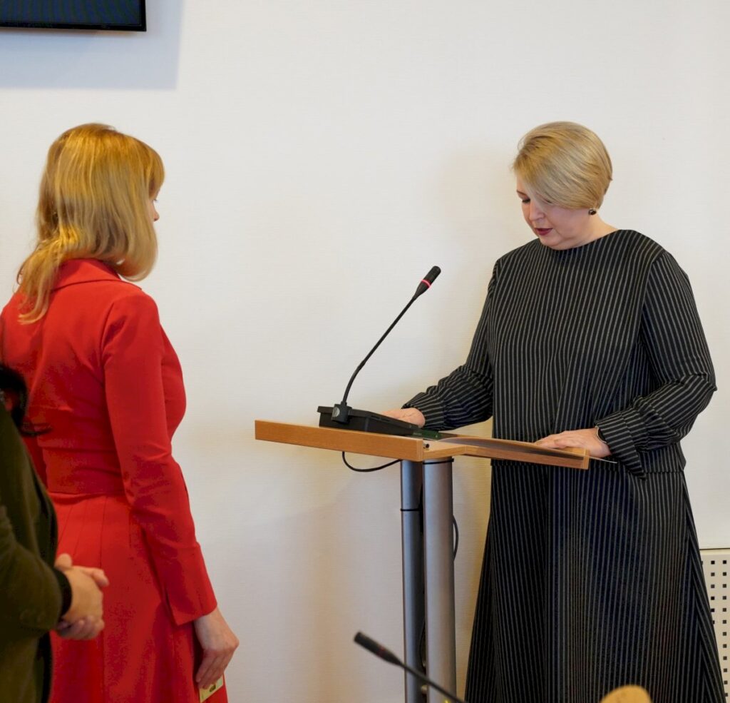 Prisiekė nauja Tauragės rajono savivaldybės tarybos narė