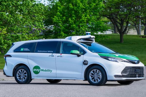 „Deloitte“ ir „May Mobility“ komanda, skirta optimizuoti AV transporto paslaugas