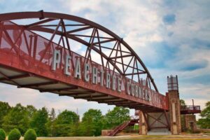 „Peachtree Corners“ pilotų pėsčiųjų saugos technologija
