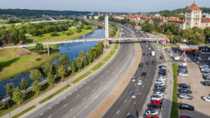 Karaliaus Mindaugo prospekto asfalto dangą atnaujino greičiau nei planuota