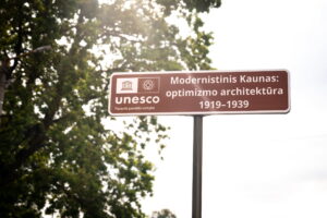 Kauno miesto savivaldybė Kaune iškilę ženklai leis lengviau atpažinti UNESCO